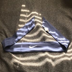 Nike tie headband